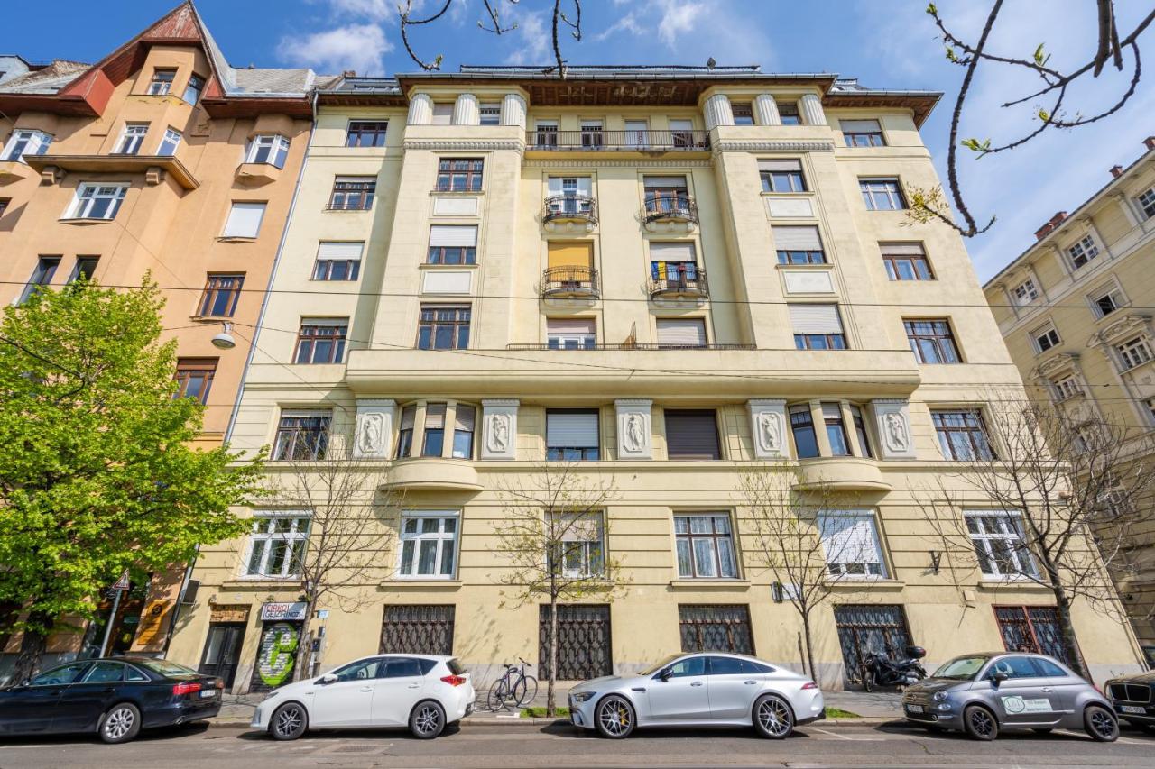 Stollar Apartment, Best Danube View Budapest Bagian luar foto